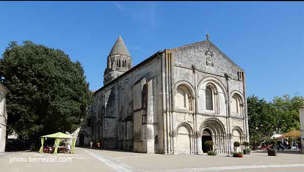 Saintes Abbaye aux Dames