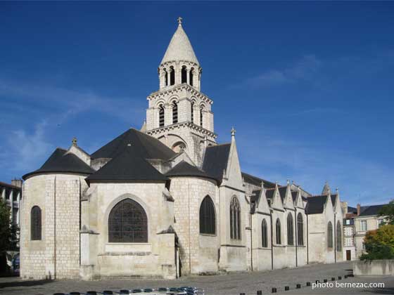 Poitiers, Notre-Dame-la-Grande, chevet et côté nord